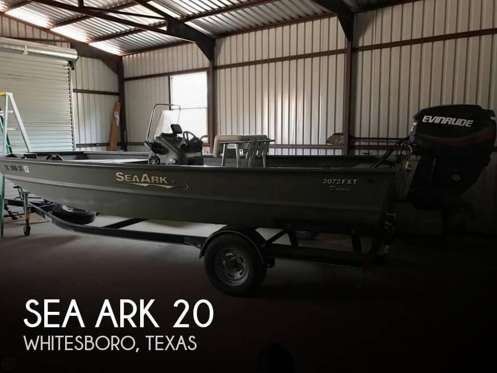 20' Sea Ark FISH EXTREME - 2072 FXT DELUXE