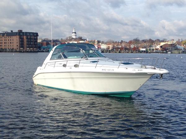 33' Sea Ray 330 Sundancer