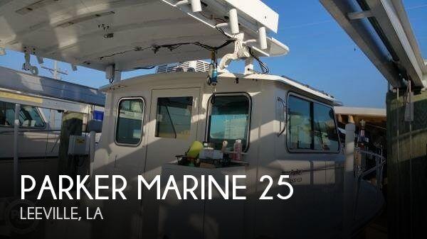 25' Parker Marine 2520 XLD Sport Cabin