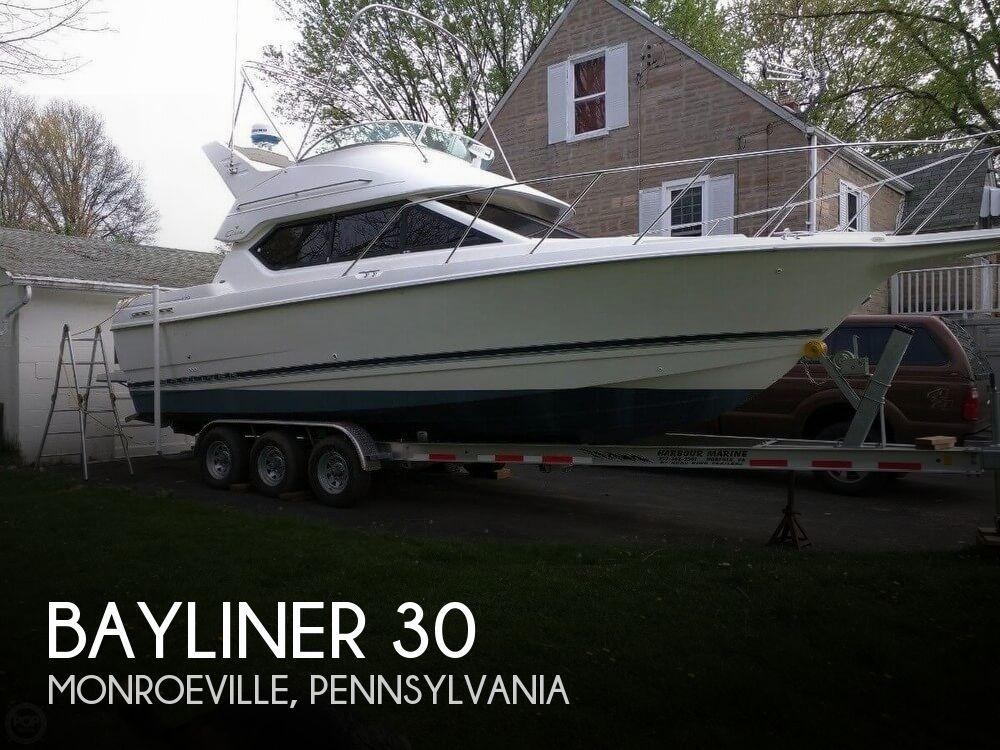 30' Bayliner Ciera 2858 Command Bridge