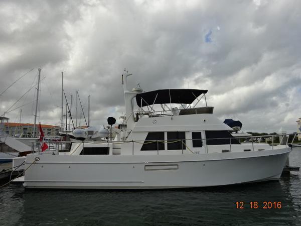 48' Ocean Alexander Classico Aft Cabin Trawler
