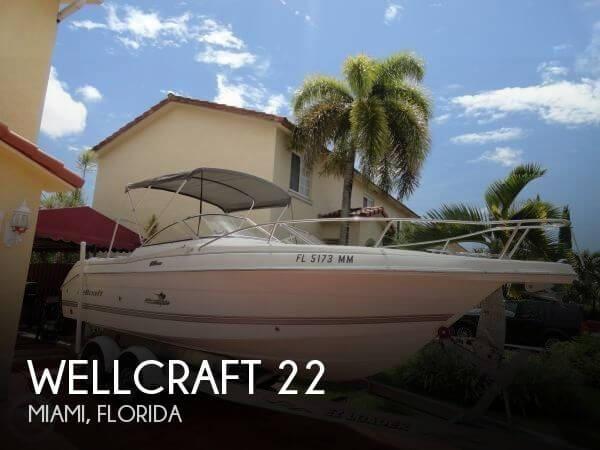 22' Wellcraft 220 Sportsman