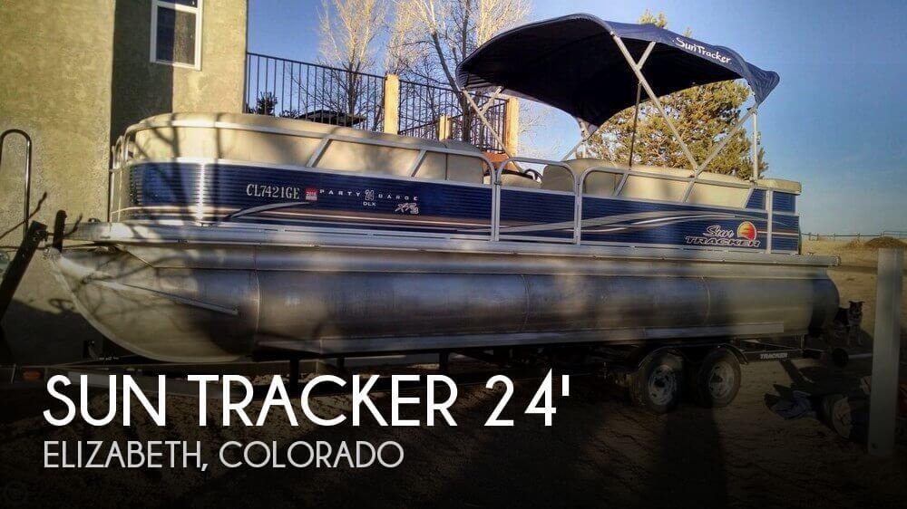 24' Sun Tracker TriToon Party Barge DLX XP3