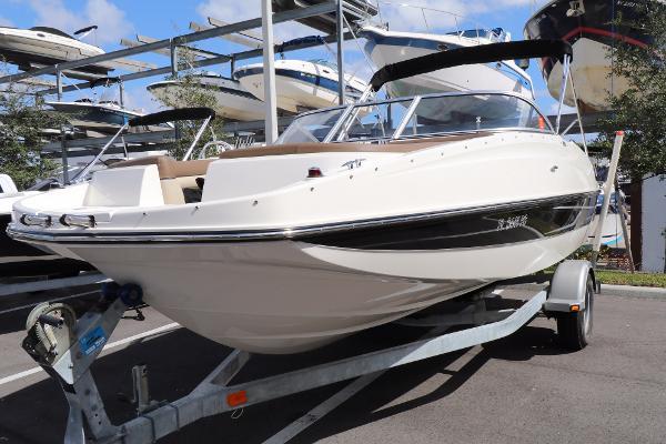 Listing 100782291