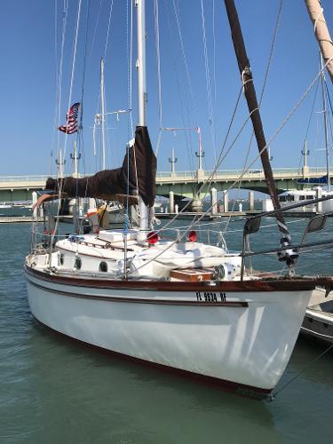 28' Shannon 28 Sloop New Engine, Classic Beauty
