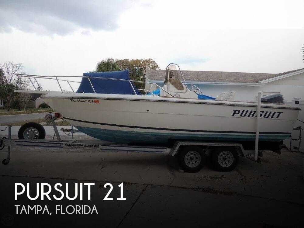 21' Pursuit 2100 Center Console