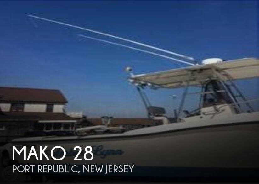 28' Mako 28 offshore center console