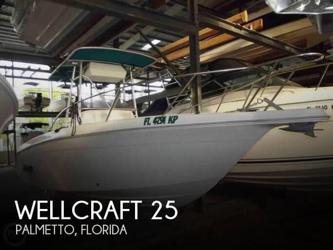 24' Wellcraft 240 CCF