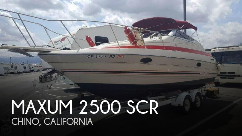 25' Maxum 2500 SCR