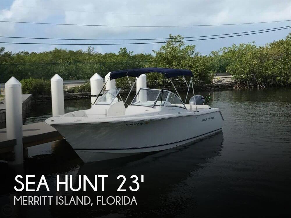 23' Sea Hunt Escape Series 234 LE