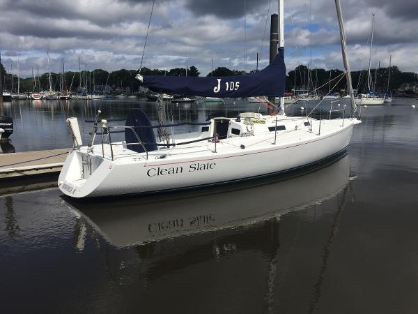 35' J Boats J/105