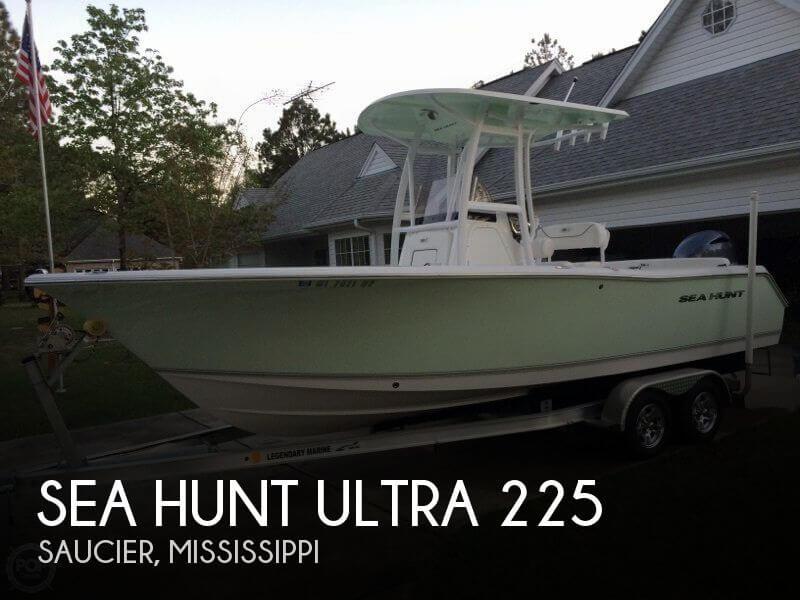 22' Sea Hunt Ultra 225