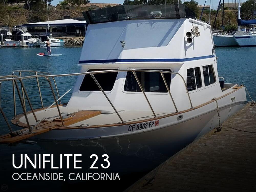 23' Uniflite 23 Custom Sportfish Diesel