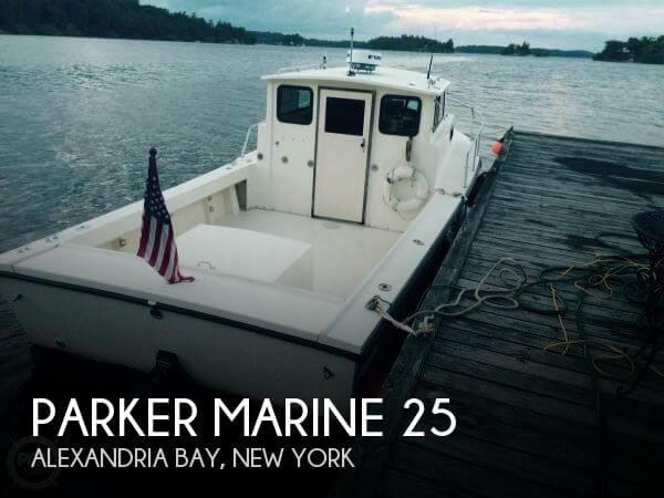 25' Parker Marine 25 Sport Cabin