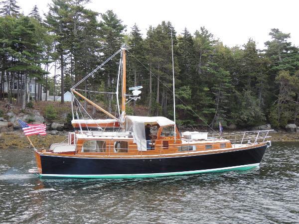 41' Hodgdon Yachts Henry Scheel Custom Trawler