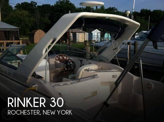 30' Rinker 270 Fiesta Vee