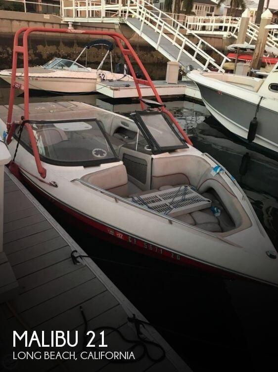 21' Malibu 21 Wakesetter VLX