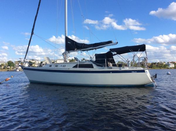 34' O'Day Sloop