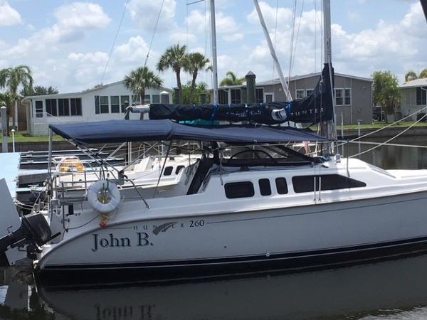 26' Hunter 260