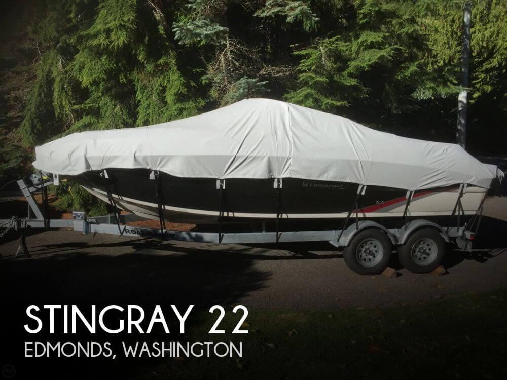 22' Stingray 215LR