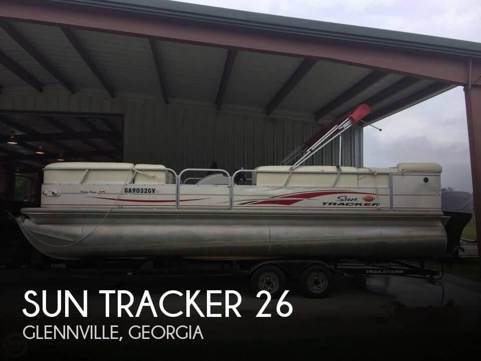 26' Sun Tracker 25 Party Barge