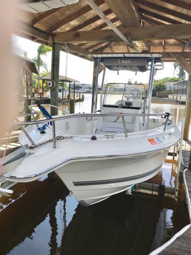 22' Wellcraft Coastal CC