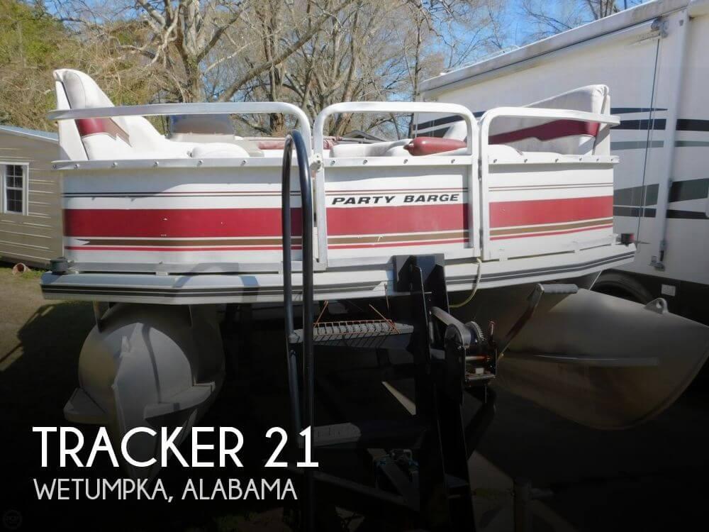 21' Tracker Party Barge 21