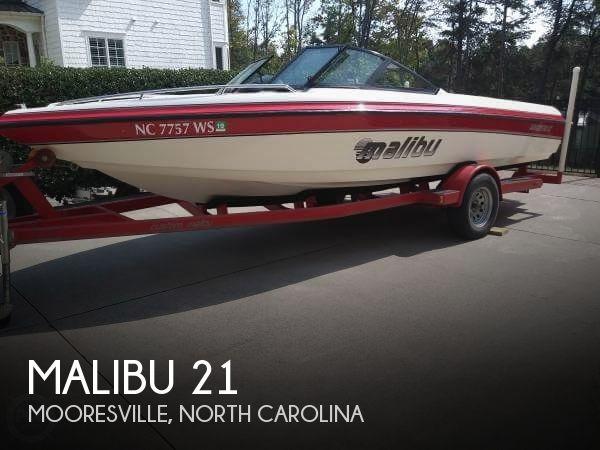 21' Malibu Sunsetter LX