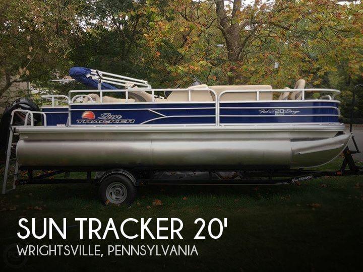 20' Sun Tracker Fishin Barge - 20 DLX