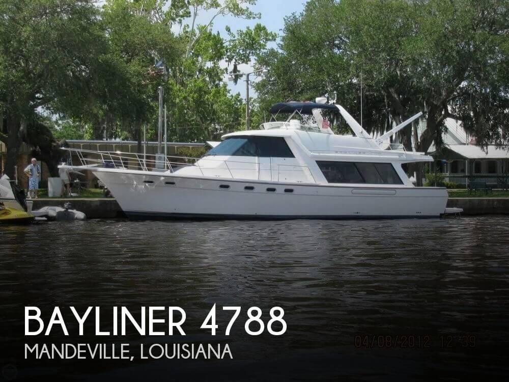 47' Bayliner 4788 Pilot House Motoryacht