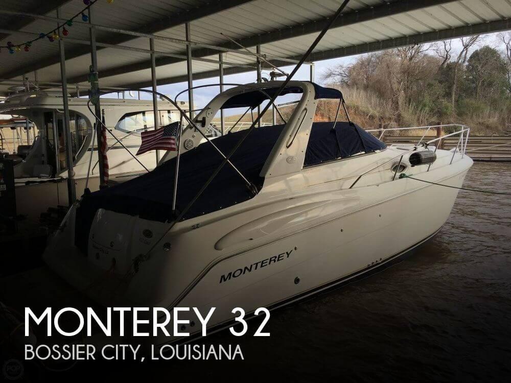 32' Monterey 302 EXPRESS CRUISER