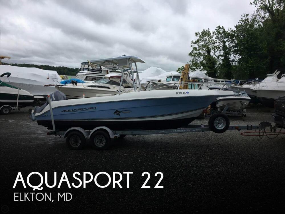 22' Aquasport 205 Osprey CC