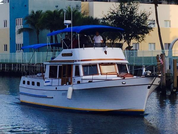 44' Marine Trader 44 Sundeck Trawler