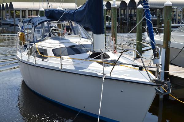 32' Hunter Vision