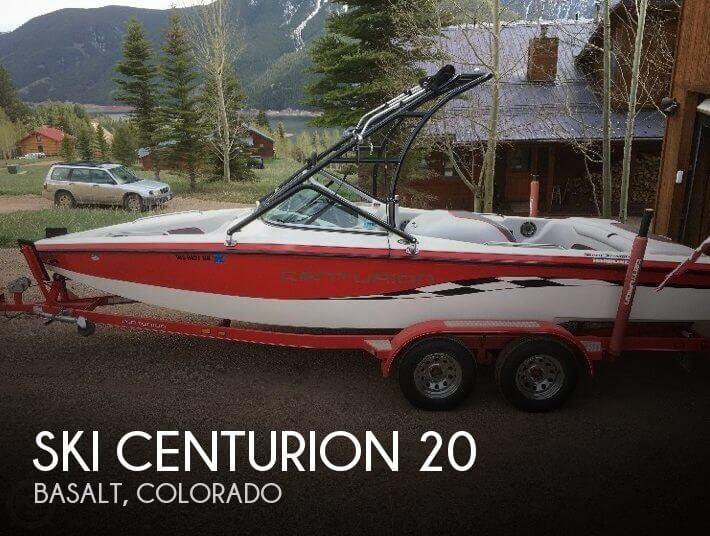 22' Ski Centurion Elite Bowrider