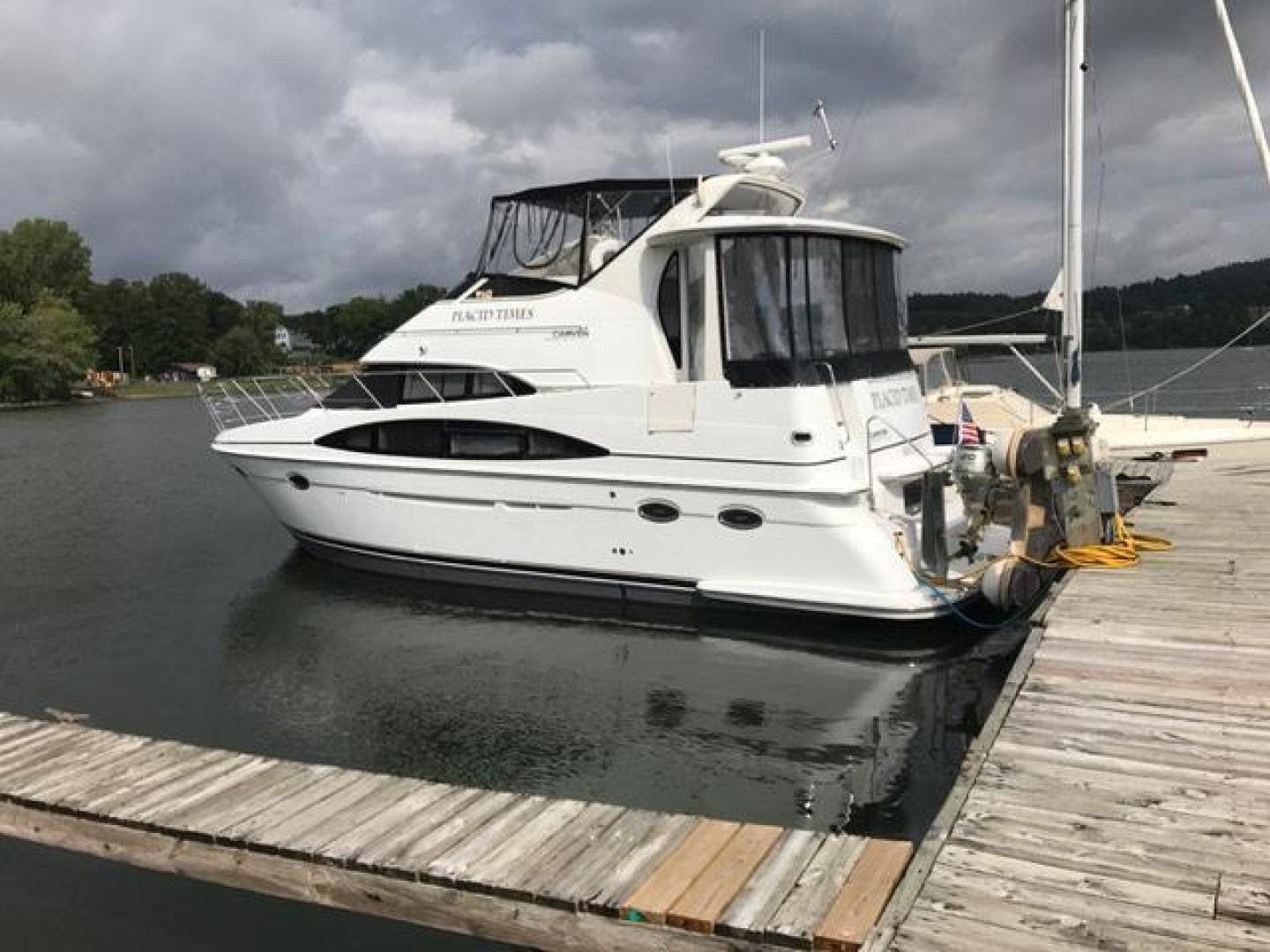 39' Carver 396 Motor Yacht