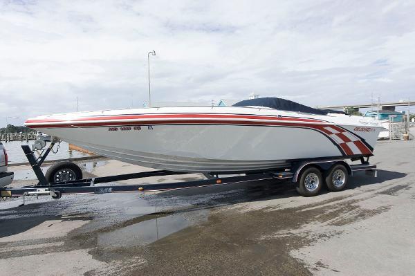 26' Checkmate 260