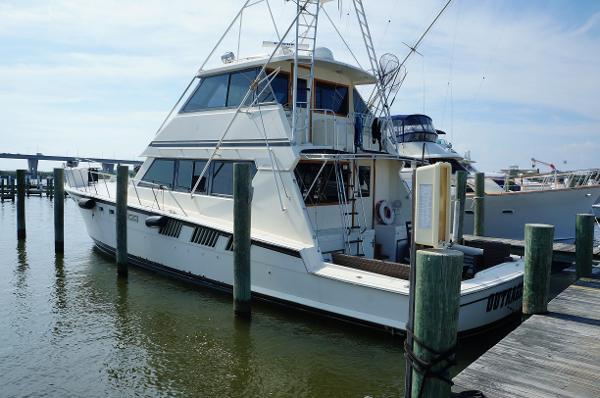 65' Hatteras 65 Convertible