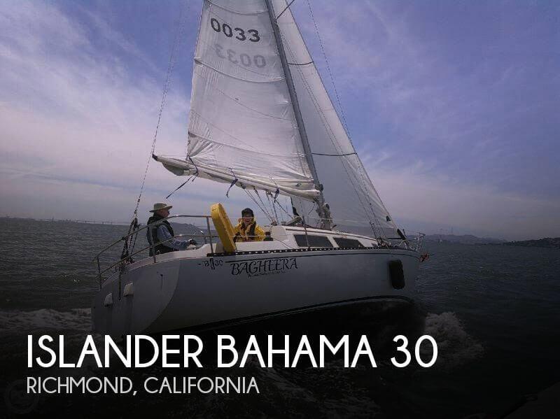 30' Islander Sailboats Bahama 30