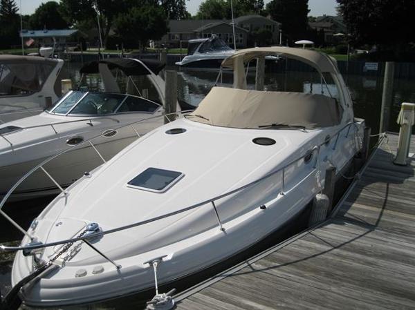 32' Sea Ray 320 Sundancer