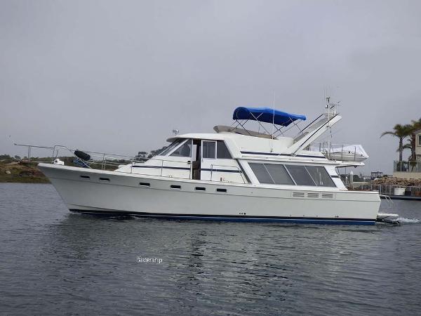 45' Bayliner 4550 Pilothouse