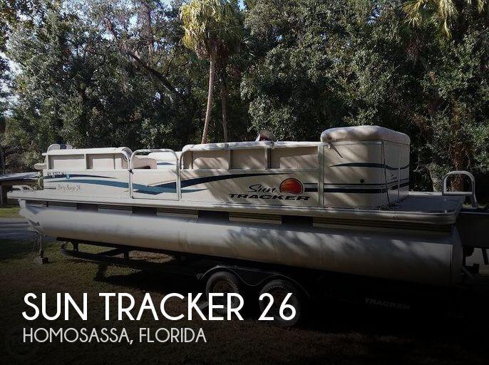 24' Sun Tracker Party Barge 24 Classic