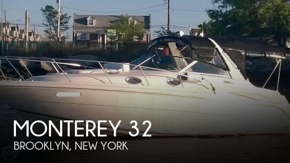 30' Monterey 302 Cruiser