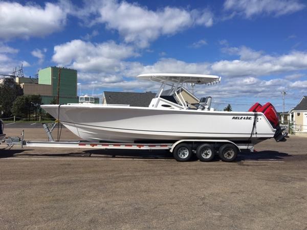 30' Release Boatworks 301 RX