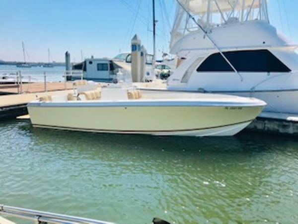 24' Formula 240 Bowrider