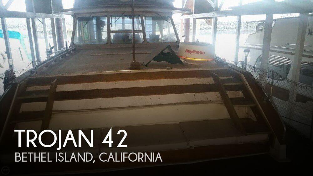 42' Trojan Flush Deck Motoryacht 42