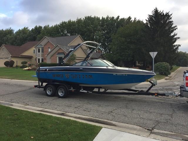 21' Malibu 21 WAKESETTER