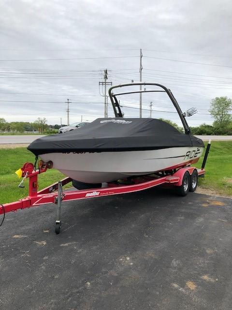 21' Malibu 21 V-RIDE