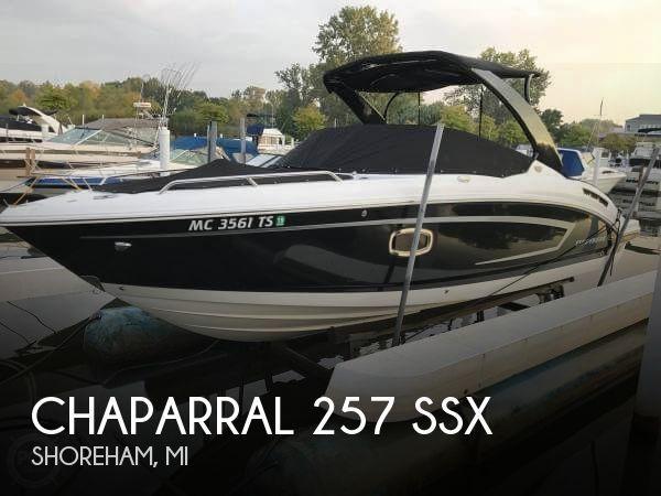 25' Chaparral 257 SSX