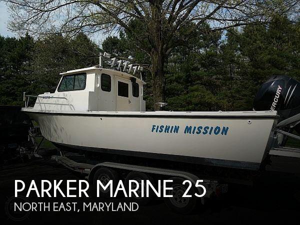 25' Parker Marine 2520 Pilothouse